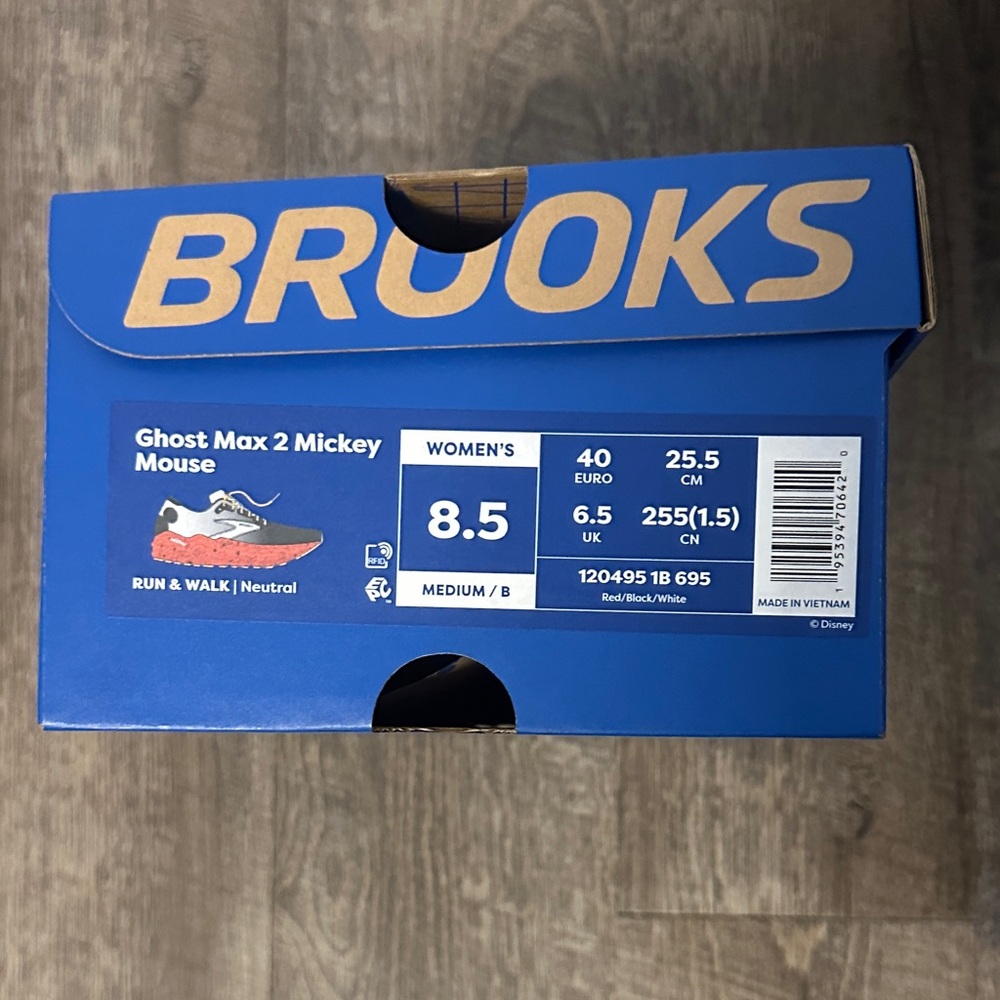 Brooks Ghost Max 2 Disney Mickey Mouse Women's Shoes - 8.5 NIB